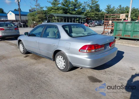 2001 Honda Accord 2.3 Lx from USA, damaged, VIN 1HGCG665X1A142545